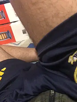 estebanlesca online show from May 29, 8:37 pm