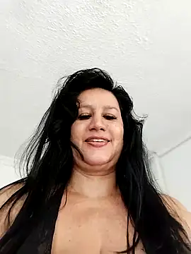 keilymadam online show from December 3, 11:31 am