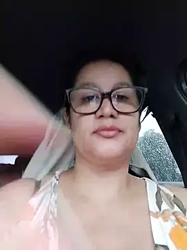 Snapshot of keilymadam chatting on June 5, 12:22 pm keilymadam online show from June 5, 12:22 pm