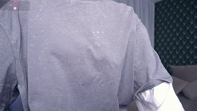 Snapshot of AmmyScotch chatting on January 8, 4:18 am AmmyScotch online show from January 8, 4:18 am