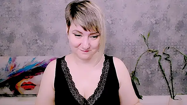 Djullia online show from May 30, 5:14 am