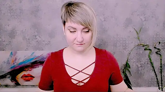 Djullia online show from February 13, 7:19 am