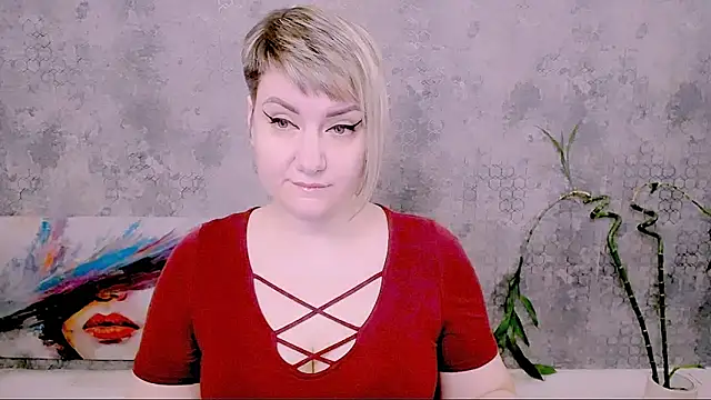 Djullia online show from April 13, 5:55 am