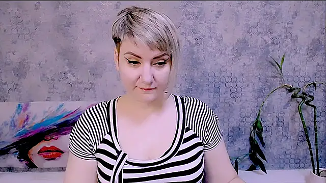 Djullia online show from November 29, 6:13 am