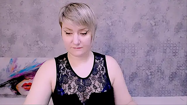 Djullia online show from March 6, 9:14 am