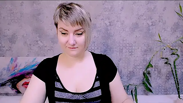 Djullia online show from October 26, 6:14 am