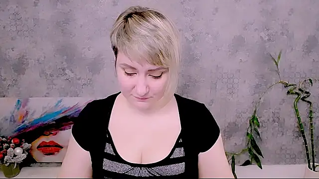 Djullia online show from December 16, 7:23 am