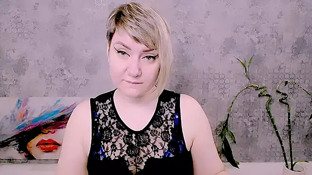 Djullia online show from May 3, 5:12 am