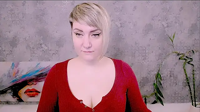 Djullia online show from December 5, 7:40 am