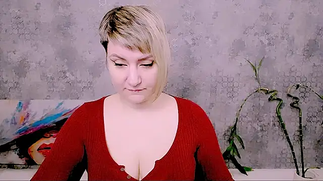 Djullia online show from April 17, 5:54 am