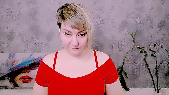 Djullia online show from May 1, 6:18 am