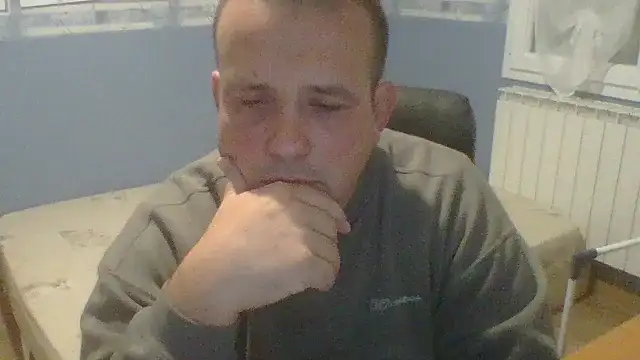 manubm03 online show from October 24, 6:29 pm