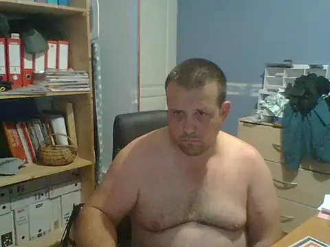 manubm03 online show from June 27, 5:41 pm