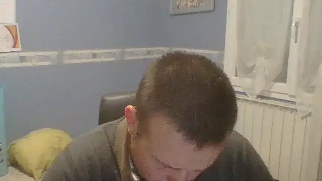 manubm03 online show from November 21, 6:07 pm