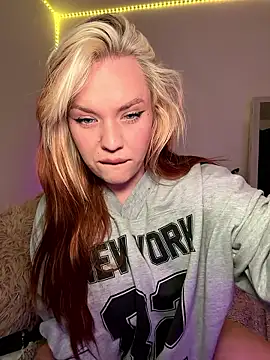 AnjaAmelia online show from April 8, 6:20 pm