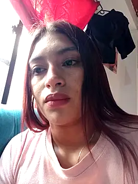 Snapshot of annie-19 chatting on September 27, 3:07 pm annie-19 online show from September 27, 3:07 pm
