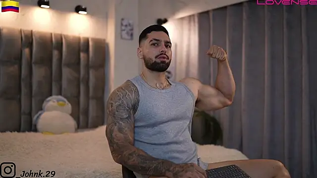 Snapshot of john_king29 chatting on November 19, 11:27 pm john king29 online show from November 19, 11:27 pm