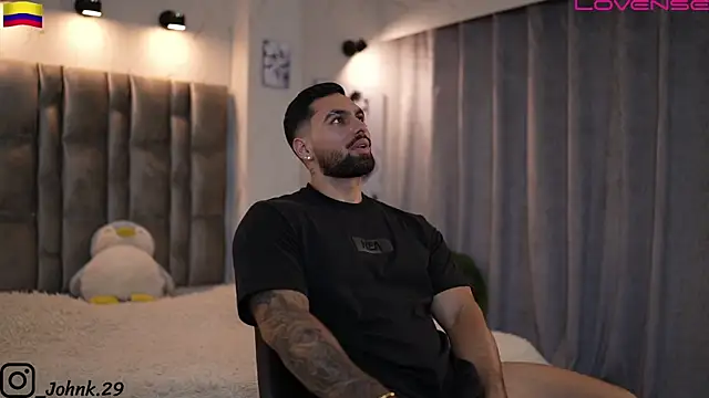 Snapshot of john_king29 chatting on December 4, 1:15 am john king29 online show from December 4, 1:15 am