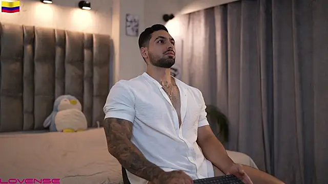 Snapshot of john_king29 chatting on October 21, 8:08 pm john king29 online show from October 21, 8:08 pm