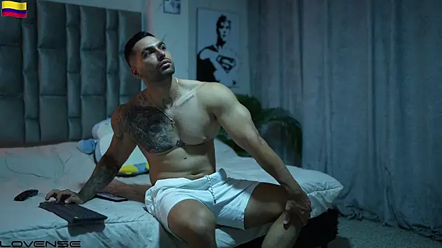 Snapshot of john_king29 chatting on October 2, 8:12 pm john king29 online show from October 2, 8:12 pm