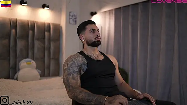 Snapshot of john_king29 chatting on December 1, 11:16 pm john king29 online show from December 1, 11:16 pm