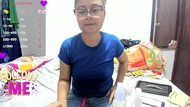 bonnie lam  online show from February 22, 2:25 am