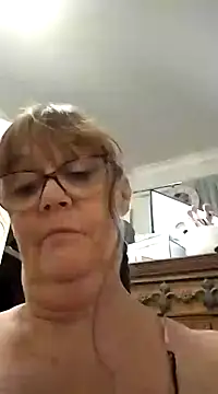 bellaau online show from January 17, 6:23 pm