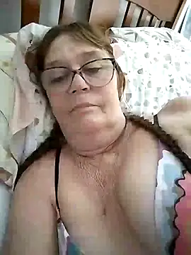 bellaau online show from January 15, 6:33 am