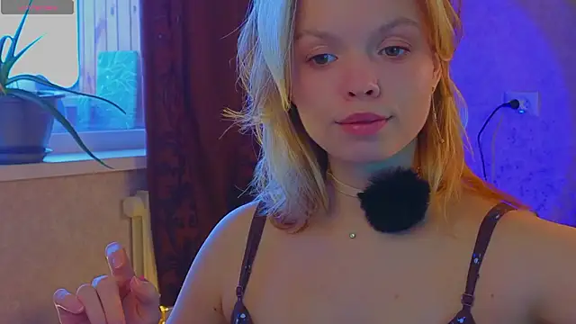 Snapshot of sinteas chatting on February 1, 11:30 am sinteas online show from February 1, 11:30 am