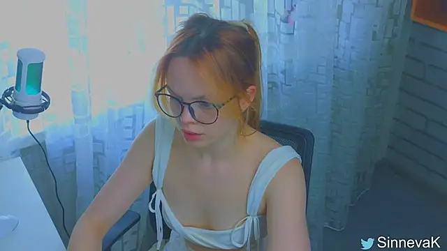 sinteas online show from February 26, 4:16 pm