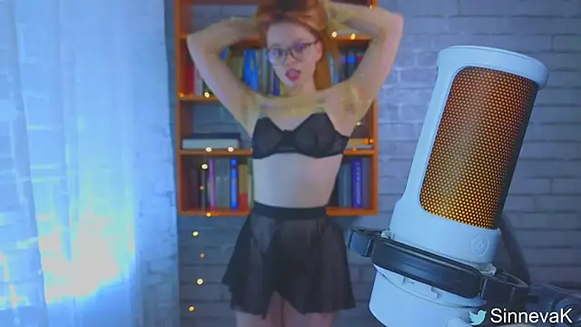 sinteas online show from March 12, 2:56 pm