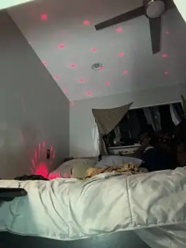 Londonfrotadejr online show from November 2, 9:25 am