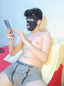 Snapshot of arabqueen chatting on May 29, 9:21 pm arabqueen online show from May 29, 9:21 pm