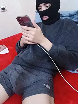 arabqueen online show from November 11, 8:25 pm