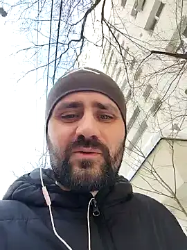 Snapshot of Govora chatting on February 22, 10:51 am Govora online show from February 22, 10:51 am