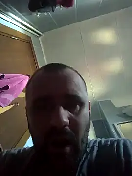 Snapshot of Govora chatting on January 19, 9:01 am Govora online show from January 19, 9:01 am