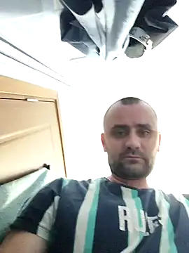 Snapshot of Govora chatting on January 10, 12:06 am Govora online show from January 10, 12:06 am