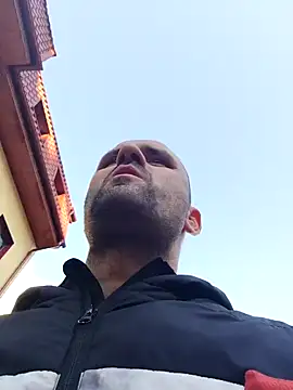 Snapshot of Govora chatting on January 9, 10:09 am Govora online show from January 9, 10:09 am