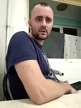 Snapshot of Govora chatting on November 14, 10:24 pm Govora online show from November 14, 10:24 pm