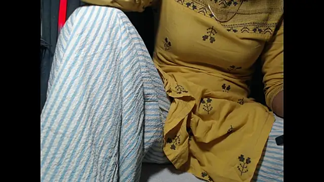 CuteRhea69 online show from April 19, 11:55 am