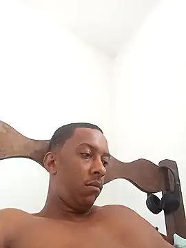 Pretinhoo25 online show from February 17, 4:26 pm