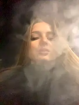 KrisMagnoly online show from November 26, 5:02 pm