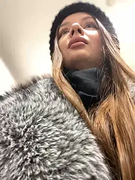 KrisMagnoly online show from February 4, 5:19 pm