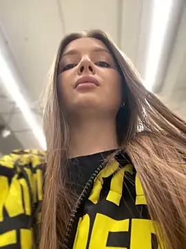 KrisMagnoly online show from March 1, 4:29 pm