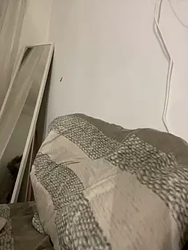 KrisMagnoly online show from April 8, 11:17 pm