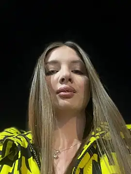 KrisMagnoly online show from March 7, 5:40 pm