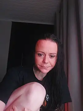 MrsBunnyBum online show from May 18, 4:56 pm