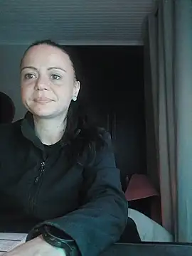 MrsBunnyBum online show from May 19, 6:20 am