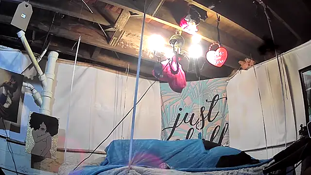 Snapshot of cum4calvin chatting on March 3, 7:43 pm cum4calvin online show from March 3, 7:43 pm