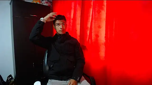 Snapshot of Deiby_casas chatting on September 14, 6:52 pm Deiby casas online show from September 14, 6:52 pm